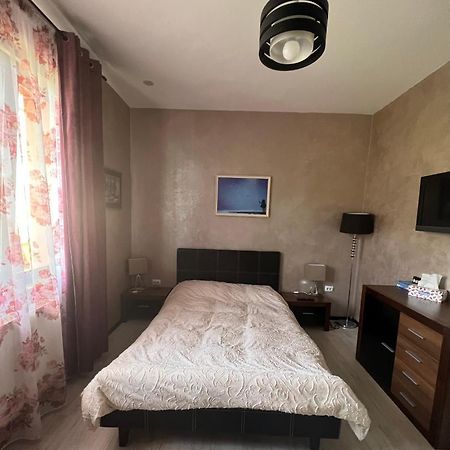 Casa Bia Apartment ยาช ภายนอก รูปภาพ